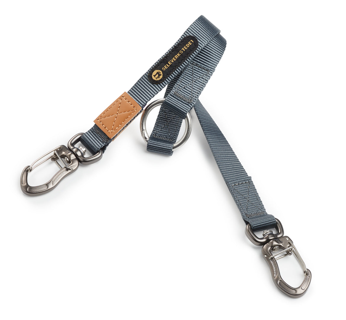 Twin Leash